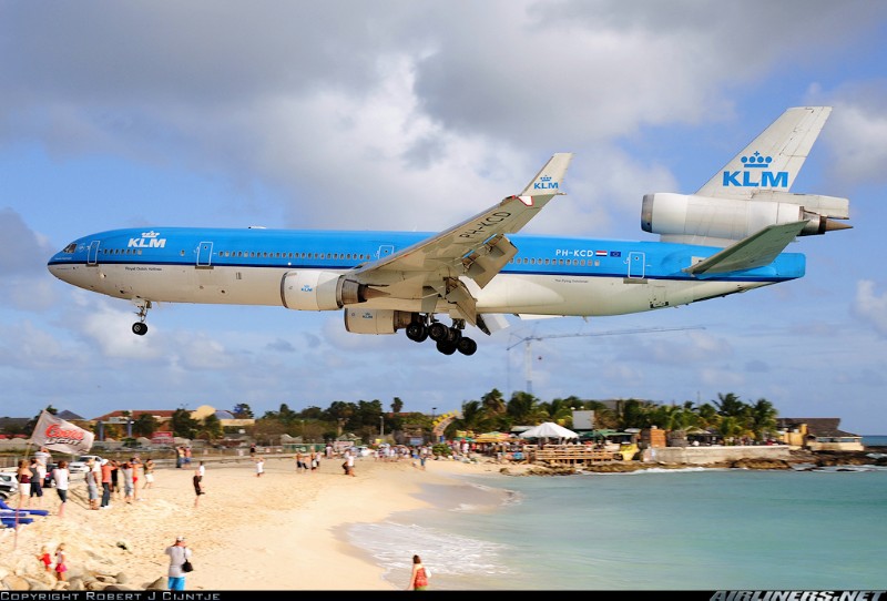 McDonald Douglas DC11. Air France - KLM. N: PH-KCD. Netherlands Antilles, April 6, 2008. From airliners.net