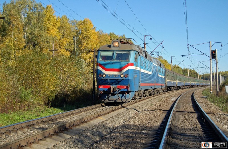 ChS7-240 with train Arkhangelsk-Moskva. 09.2007